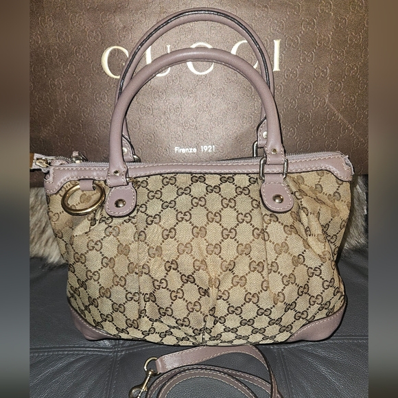 Gucci Handbags - Gucci Satchel Bag W/ Lavendar Trim